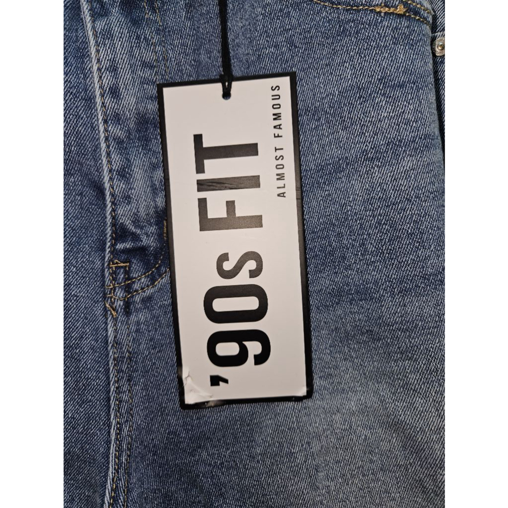 Almost Famous 90's Fit Baggy Jeans Women's Size 11 NEW - Picture 8 of 12